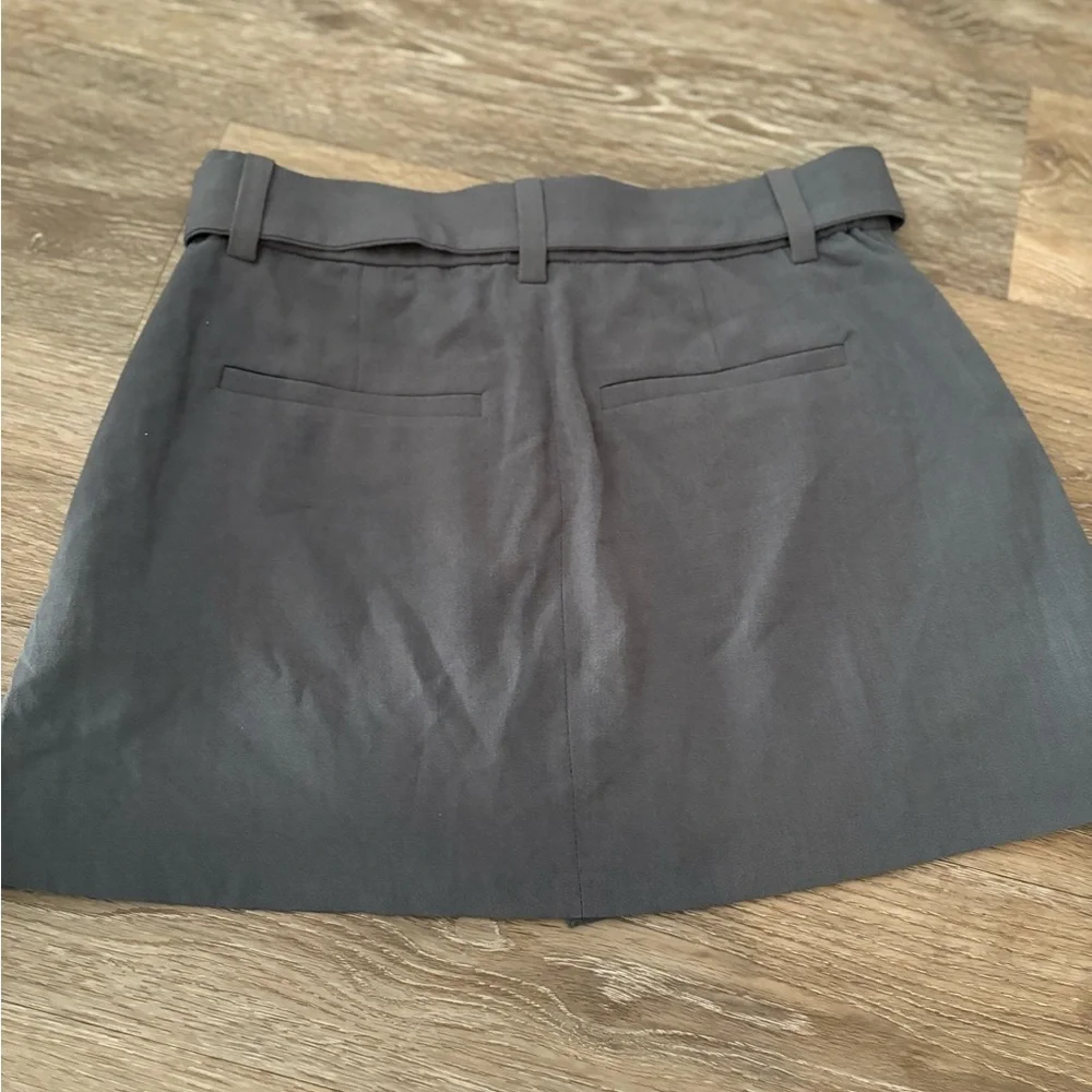 ABERCROMBIE & FITCH grey mini skort belted large